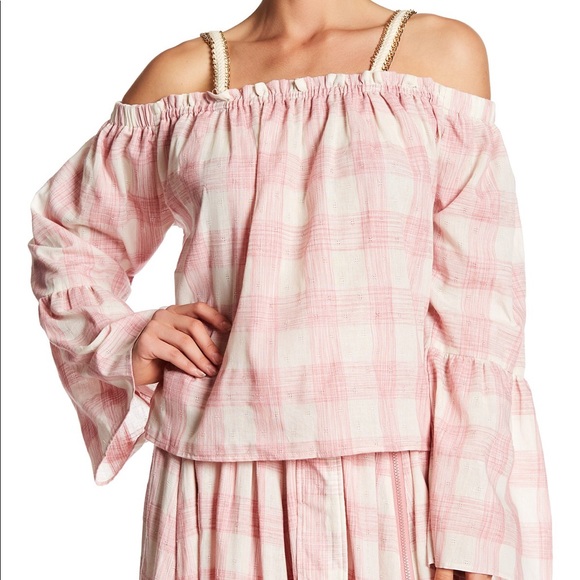 TOV Tops - TOV LOS ANGELES off the shoulder bell sleeve